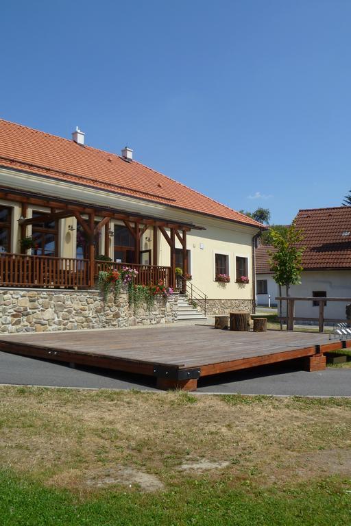 Penzion U Rudolfů Vlasenice Exterior foto
